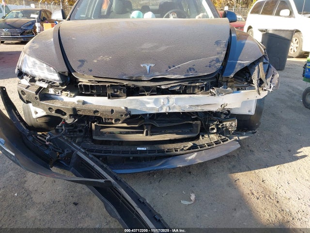 2025 TESLA MODEL 3 5YJ3E1EB7SF913972 Photo 5