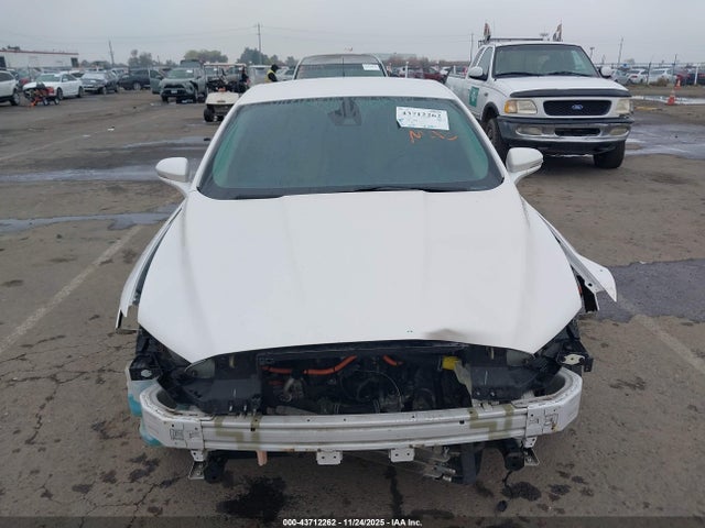 Ford Fusion Energi Titanium 2017 3FA6P0SU1HR201686 Image 13