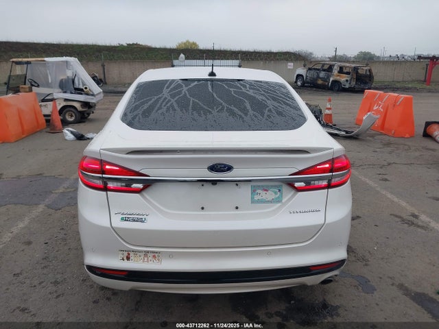 Ford Fusion Energi Titanium 2017 3FA6P0SU1HR201686 Image 17