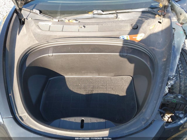2018 TESLA MODEL 3 5YJ3E1EA2JF004981 Photo 9