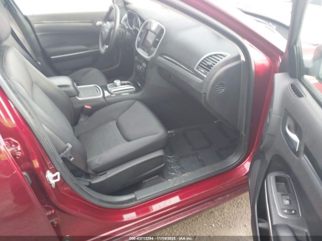 2022 CHRYSLER 300 2C3CCAAG3NH236722 Photo 4