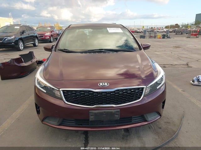 Продажа на аукционе авто 2018 Kia Forte Lx, vin: 3KPFK4A7XJE254931, номер лота: 43712315