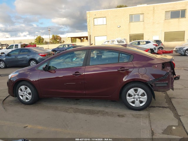 Продажа на аукционе авто 2018 Kia Forte Lx, vin: 3KPFK4A7XJE254931, номер лота: 43712315