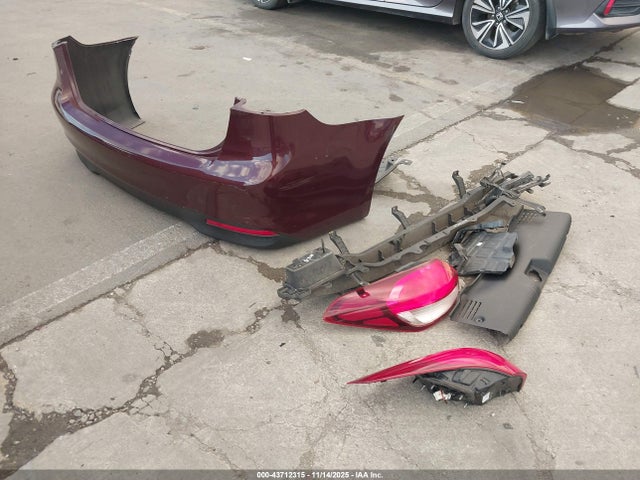 Продажа на аукционе авто 2018 Kia Forte Lx, vin: 3KPFK4A7XJE254931, номер лота: 43712315