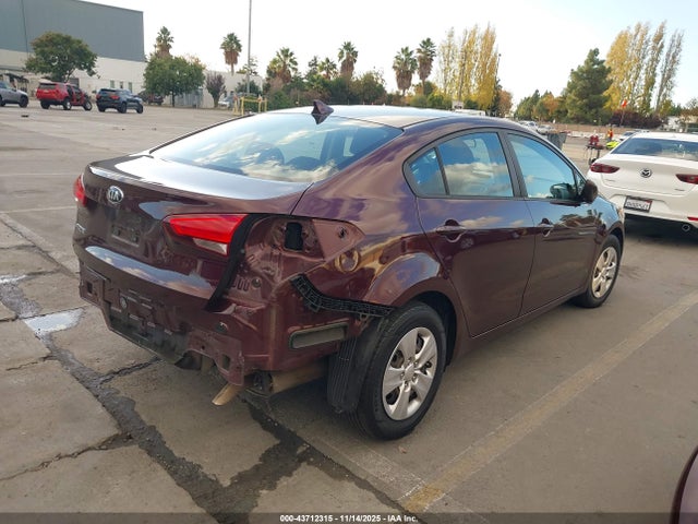Продажа на аукционе авто 2018 Kia Forte Lx, vin: 3KPFK4A7XJE254931, номер лота: 43712315