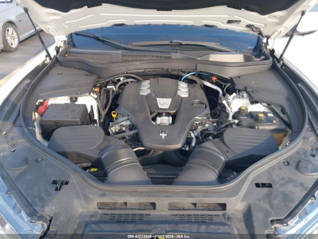 2021 MASERATI LEVANTE ZN661XUA2MX373359 Photo 9