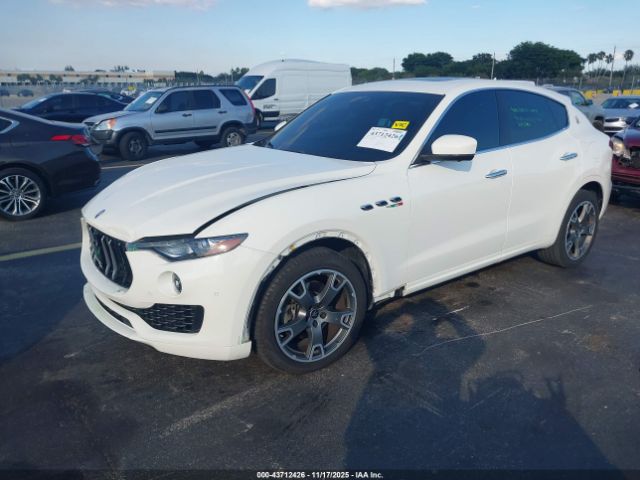 2021 MASERATI LEVANTE ZN661XUA2MX373359 Photo 1