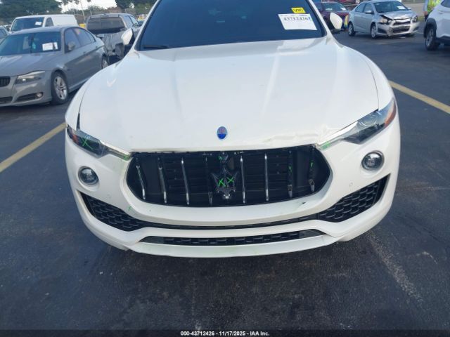 2021 MASERATI LEVANTE ZN661XUA2MX373359 Photo 5