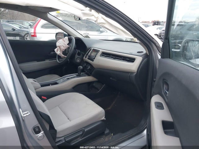 2021 HONDA HR-V 3CZRU6H31MM707621 Photo 4
