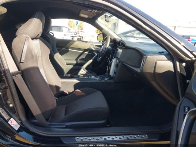 2017 TOYOTA 86 JF1ZNAA15H9711129 Photo 4