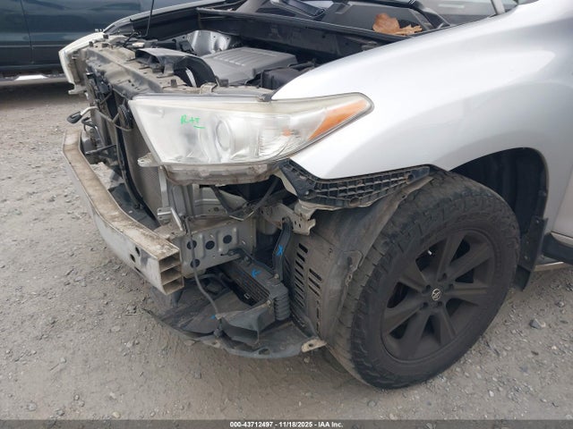 Aukcja sprzedaży 2013 Toyota Highlander Se V6, vin: 5TDZK3EH9DS120609, numer aukcji: 43712497