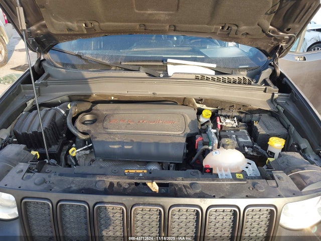 2021 JEEP RENEGADE ZACNJCBB2MPM34386 Photo 9