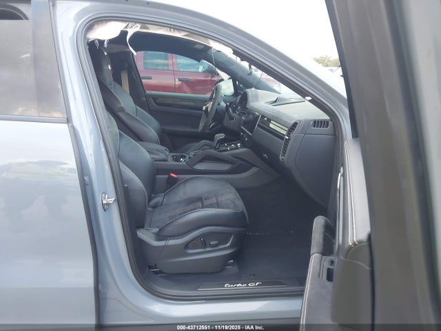 2022 PORSCHE CAYENNE COUPE WP1BK2AY5NDA60681 Photo 4