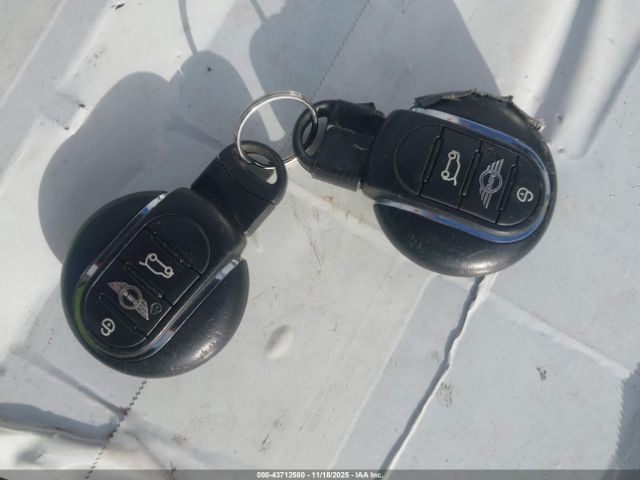 2016 MINI CLUBMAN WMWLN5C53G2B28492 Photo 10