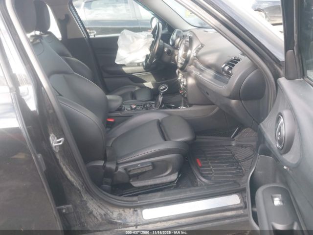 2016 MINI CLUBMAN WMWLN5C53G2B28492 Photo 4