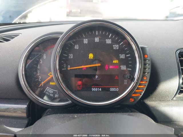 2016 MINI CLUBMAN WMWLN5C53G2B28492 Photo 6