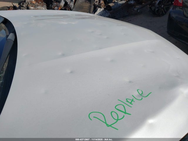 2017 CADILLAC XT5 1GYKNBRS7HZ323232 Photo 5