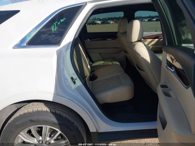2017 CADILLAC XT5 1GYKNBRS7HZ323232 Photo 7