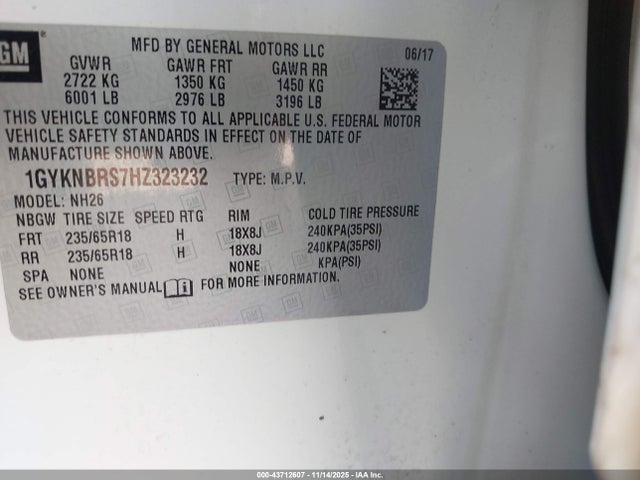 2017 CADILLAC XT5 1GYKNBRS7HZ323232 Photo 8