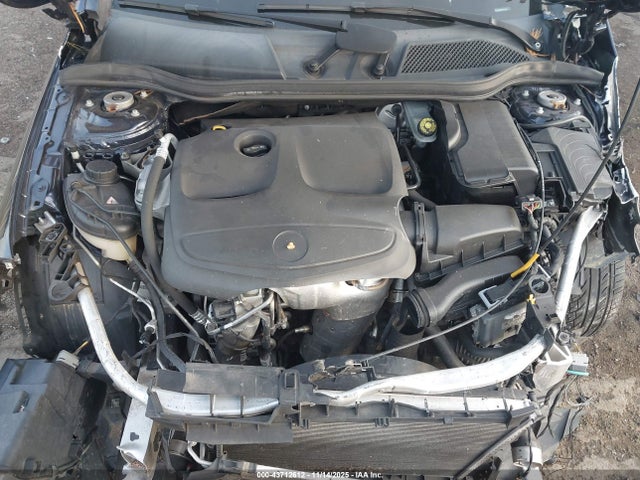 43712612 :رقم المزاد ، WDDSJ4GB9JN517215 vin ، 2018 Mercedes-benz Cla 250 4matic مزاد بيع