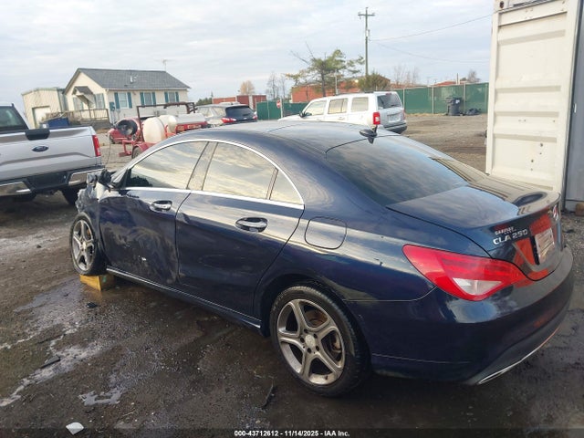 43712612 :رقم المزاد ، WDDSJ4GB9JN517215 vin ، 2018 Mercedes-benz Cla 250 4matic مزاد بيع