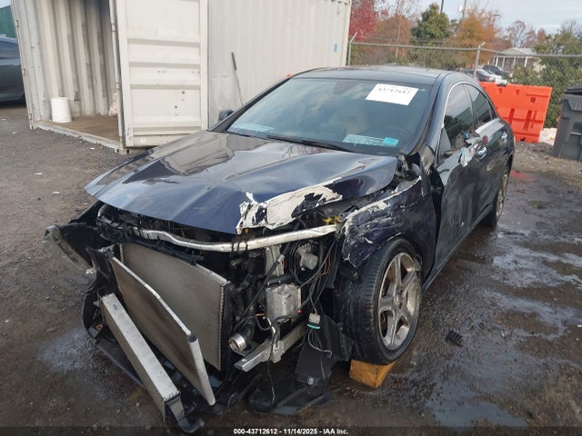 43712612 :رقم المزاد ، WDDSJ4GB9JN517215 vin ، 2018 Mercedes-benz Cla 250 4matic مزاد بيع