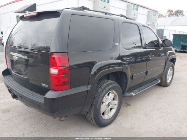 2011 CHEVROLET TAHOE 1GNSKBE00BR255700 Photo 3