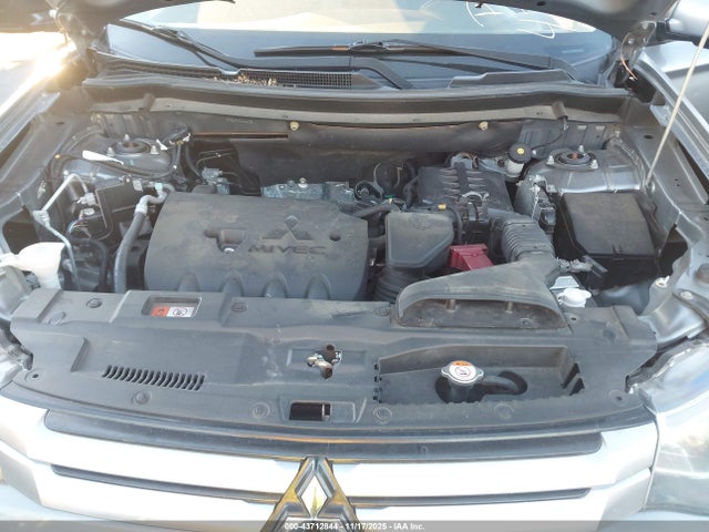 2015 MITSUBISHI OUTLANDER JA4AD3A3XFZ006678 Photo 9