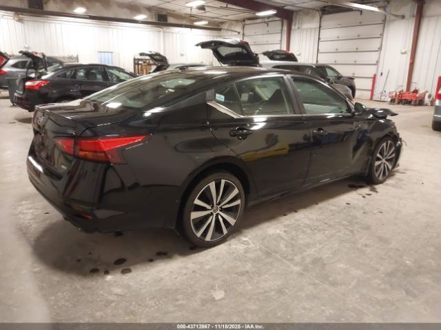 2019 NISSAN ALTIMA 1N4BL4CW6KC238868 Photo 3