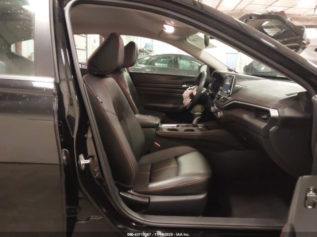 2019 NISSAN ALTIMA 1N4BL4CW6KC238868 Photo 4