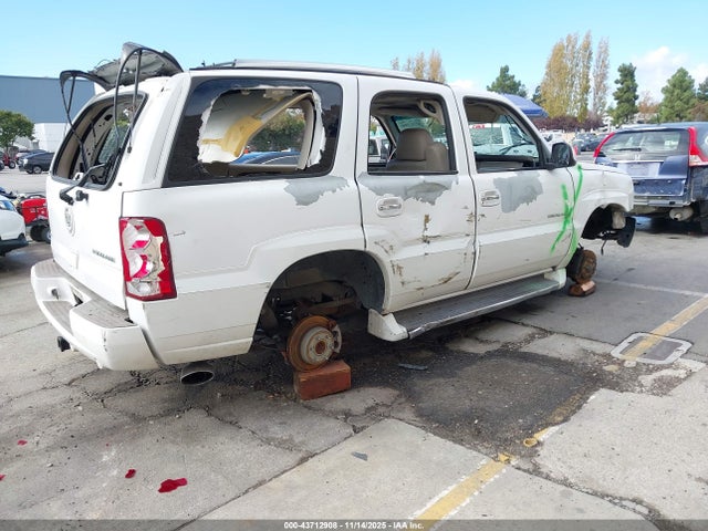 2002 CADILLAC ESCALADE 1GYEK63N42R109631 Photo 3