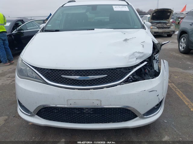 Aukcja sprzedaży 2017 Chrysler Pacifica Touring-l, vin: 2C4RC1BG2HR539980, numer aukcji: 43712924