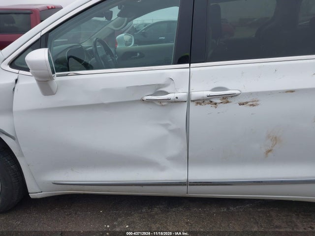 Aukcja sprzedaży 2017 Chrysler Pacifica Touring-l, vin: 2C4RC1BG2HR539980, numer aukcji: 43712924