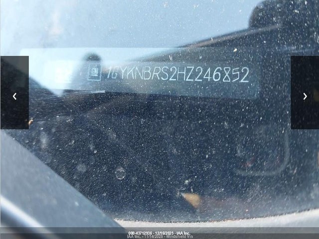 2017 CADILLAC XT5 1GYKNBRS2HZ246852 Photo 8