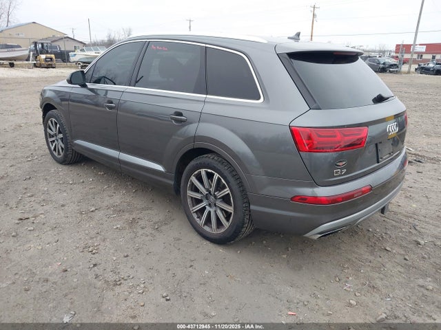 2018 AUDI Q7 WA1LHAF71JD048885 Photo 2