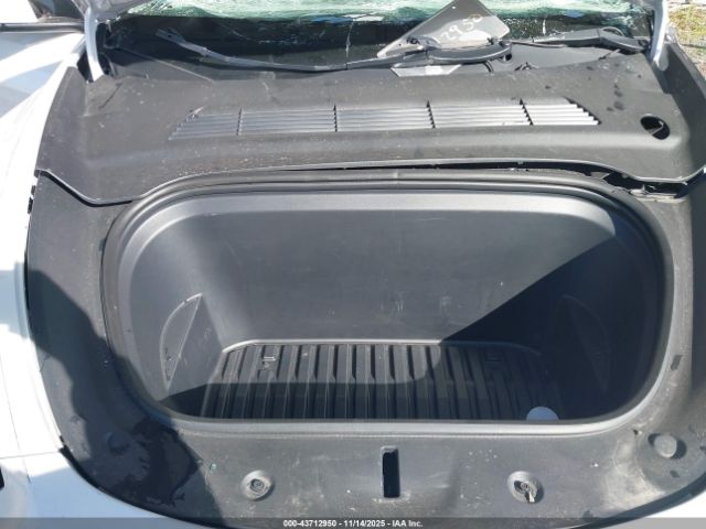 2023 TESLA MODEL Y 7SAYGDEE7PF699670 Photo 9