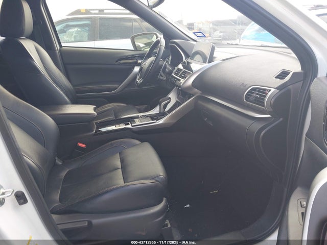 2020 MITSUBISHI ECLIPSE CROSS JA4AS5AA6LZ002882 Photo 4