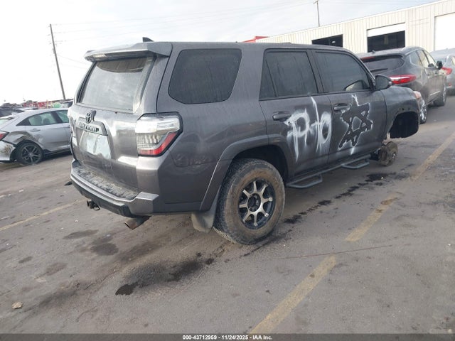 Продажа на аукционе авто 2019 Toyota 4runner Sr5 Premium, vin: JTEBU5JR6K5631019, номер лота: 43712959
