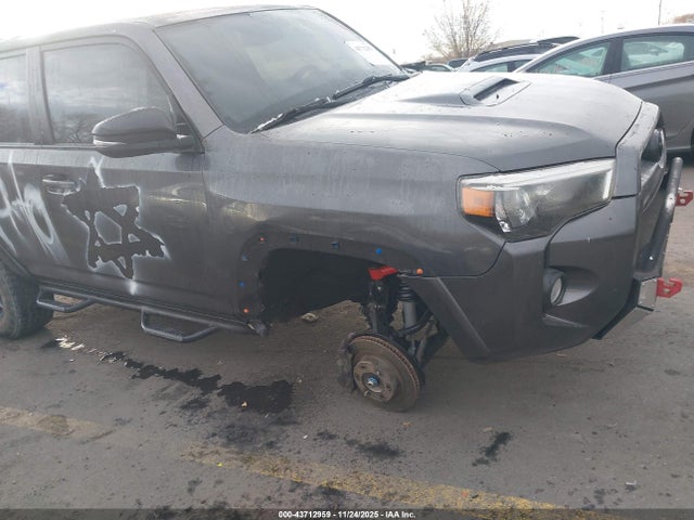 Продажа на аукционе авто 2019 Toyota 4runner Sr5 Premium, vin: JTEBU5JR6K5631019, номер лота: 43712959