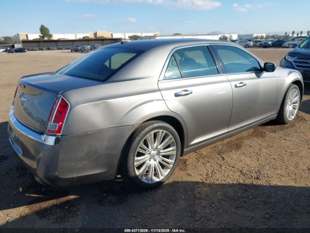 2011 CHRYSLER 300C 2C3CA6CT8BH585321 Photo 3