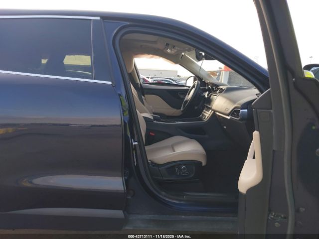 2020 JAGUAR F-PACE SADCJ2FX7LA656791 Photo 4