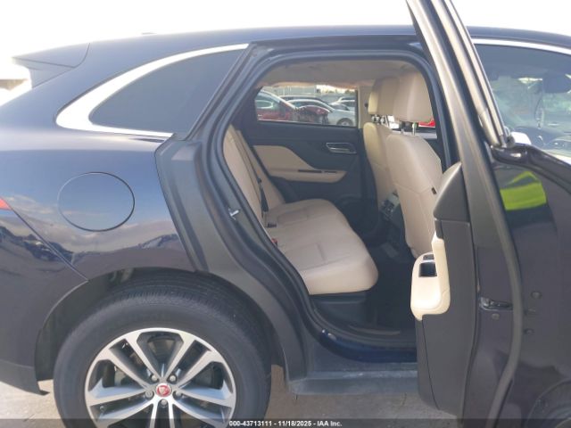 2020 JAGUAR F-PACE SADCJ2FX7LA656791 Photo 7