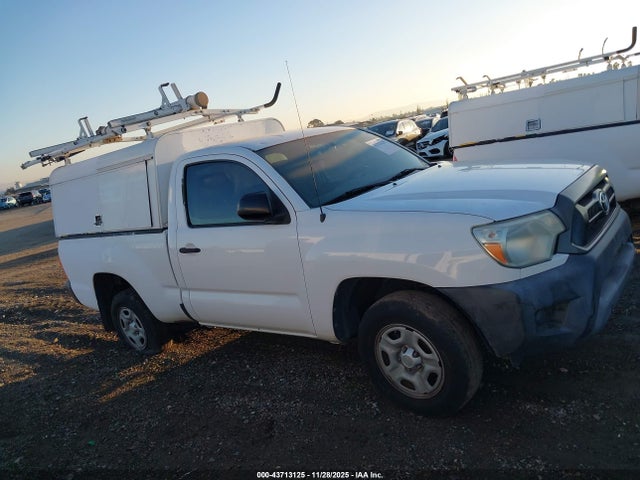 Продажа на аукционе авто 2014 Toyota Tacoma, vin: 5TFNX4CN4EX034795, номер лота: 43713125