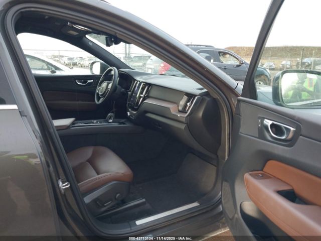 2022 VOLVO XC60 YV4L12RK6N1035585 Photo 4
