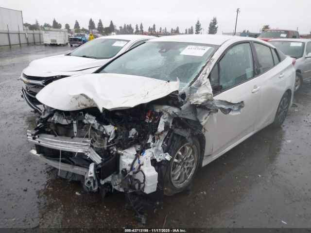 2020 TOYOTA PRIUS PRIME JTDKARFP2L3152444 Photo 1