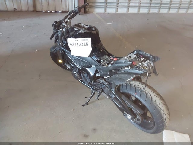 2025 SUZUKI GSX-S1000 JS1EK11B6S7100131 Photo 2