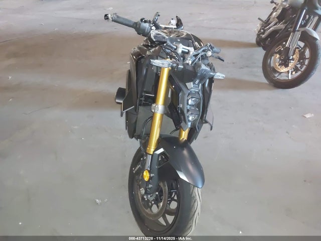 2025 SUZUKI GSX-S1000 JS1EK11B6S7100131 Photo 4