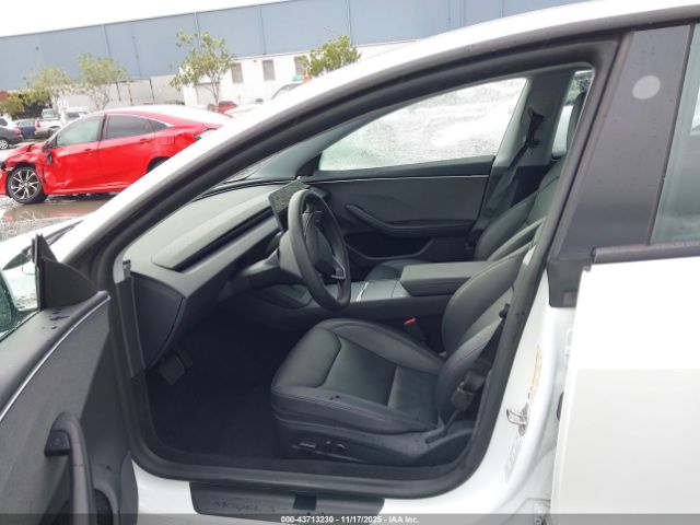 2024 TESLA MODEL 3 5YJ3E1EA7RF859428 Photo 4