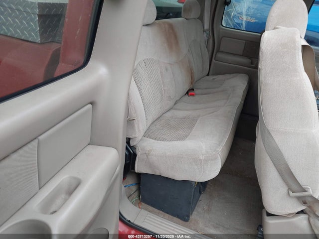 Продажа на аукционе авто 2002 Chevrolet Silverado 1500 Ls, vin: 2GCEC19T821396279, номер лота: 43713257