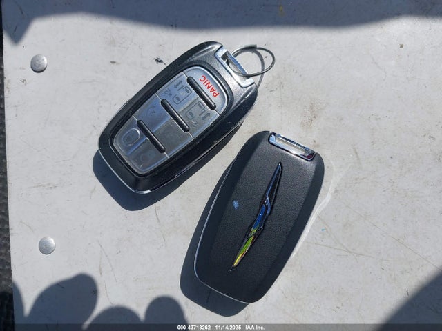Продажа на аукционе авто 2020 Chrysler Pacifica Hybrid Touring L, vin: 2C4RC1L74LR258822, номер лота: 43713262